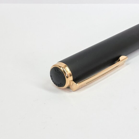 Sheaffer Award 133 BPT Ballpoint Pen / Black Matte Gold Trim / USA Made - Picture 4 of 11